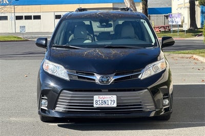 2020 Toyota Sienna XLE 7 Passenger