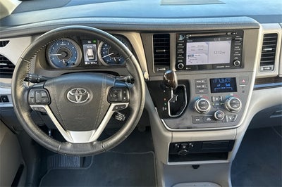 2020 Toyota Sienna XLE 7 Passenger