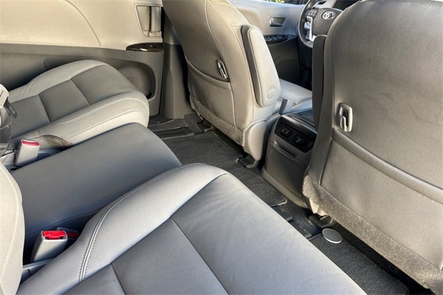 2020 Toyota Sienna XLE 7 Passenger