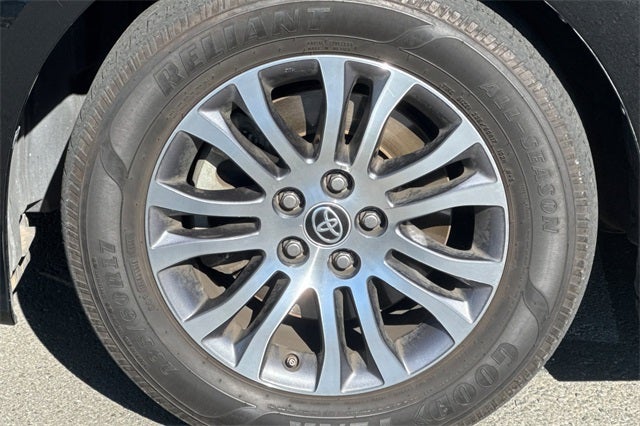 2020 Toyota Sienna XLE 7 Passenger