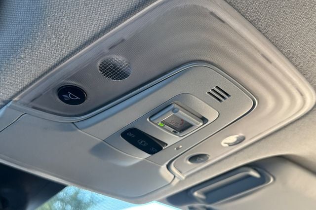 2022 Toyota Prius LE LE FWD