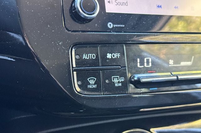 2022 Toyota Prius LE LE FWD