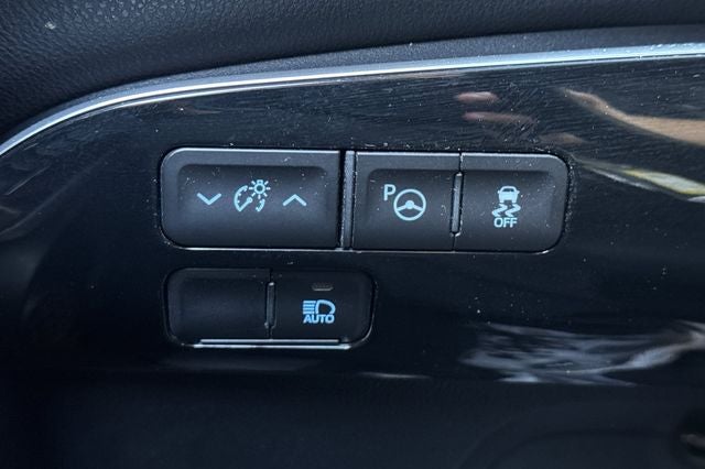 2022 Toyota Prius LE LE FWD