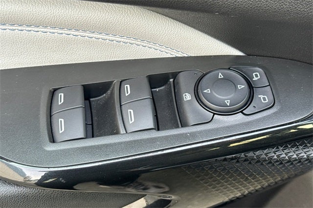 2025 Chevrolet Trax LT LT