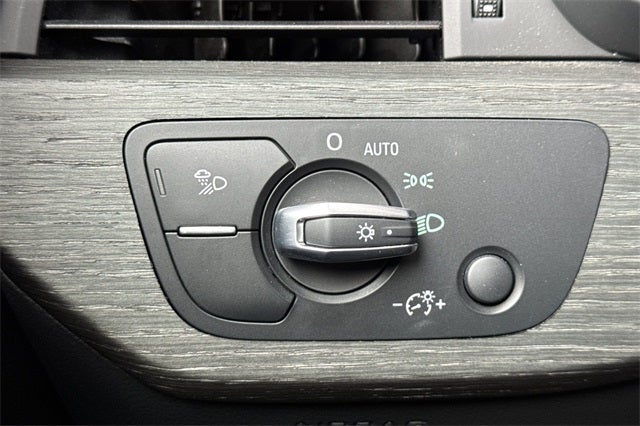 2024 Audi A4 45 S line Premium Plus quattro