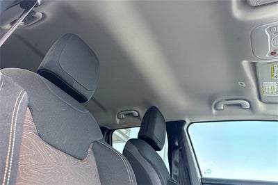 2023 Jeep Renegade Latitude LATITUDE 4WD