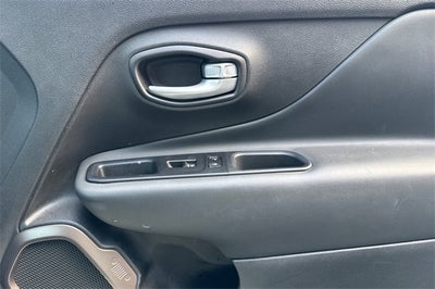 2023 Jeep Renegade Latitude LATITUDE 4WD