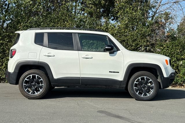 2023 Jeep Renegade Latitude LATITUDE 4WD