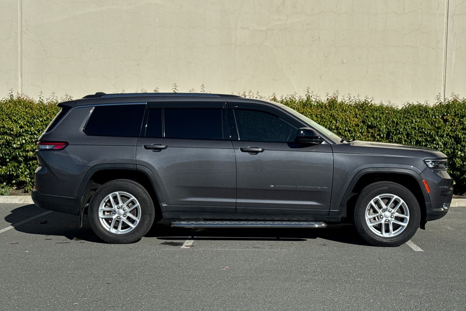 2022 Jeep Grand Cherokee L Laredo