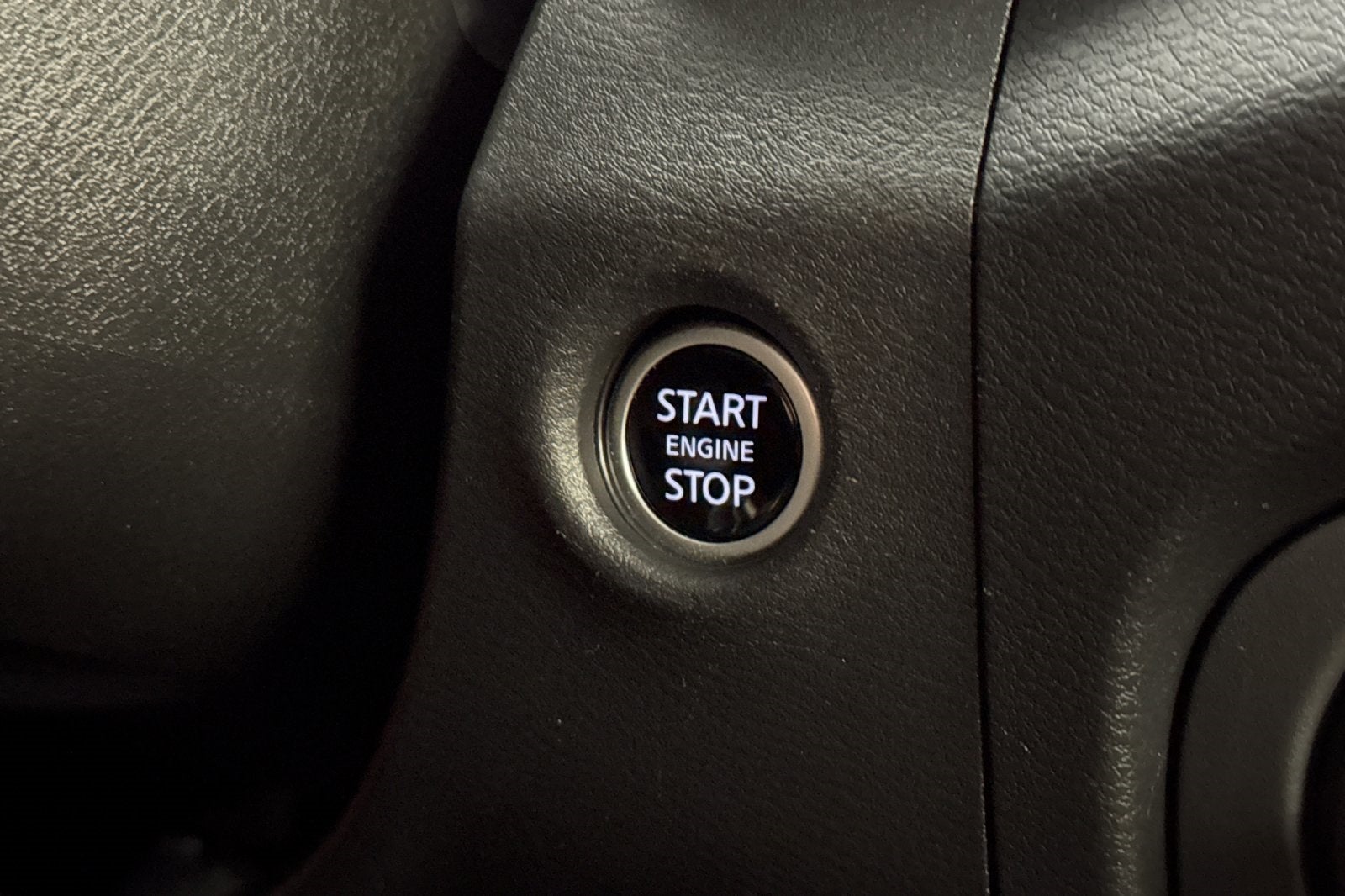 2023 Nissan Frontier PRO-4X PRO-4X