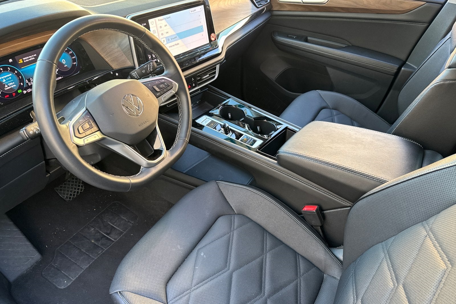 2024 Volkswagen Atlas 2.0T SE w/Technology SE TECHNOLOGY