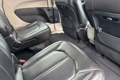 2023 Chrysler Pacifica Touring L Touring