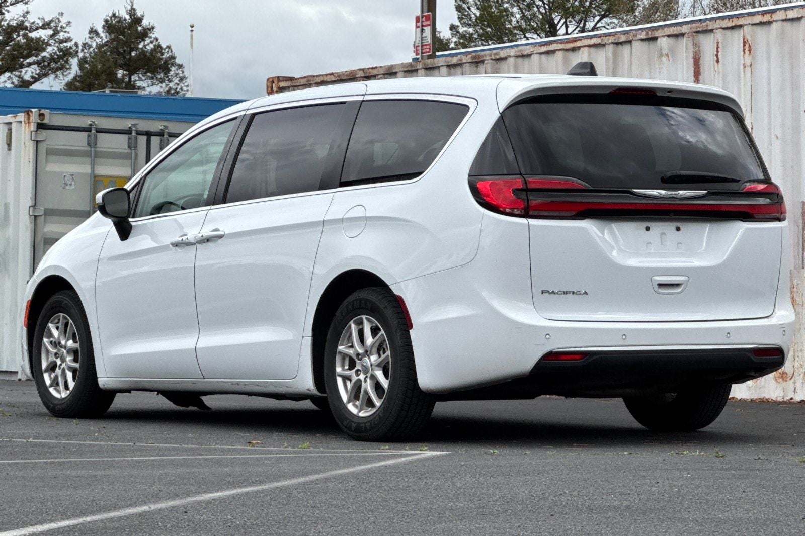 2023 Chrysler Pacifica Touring L Touring