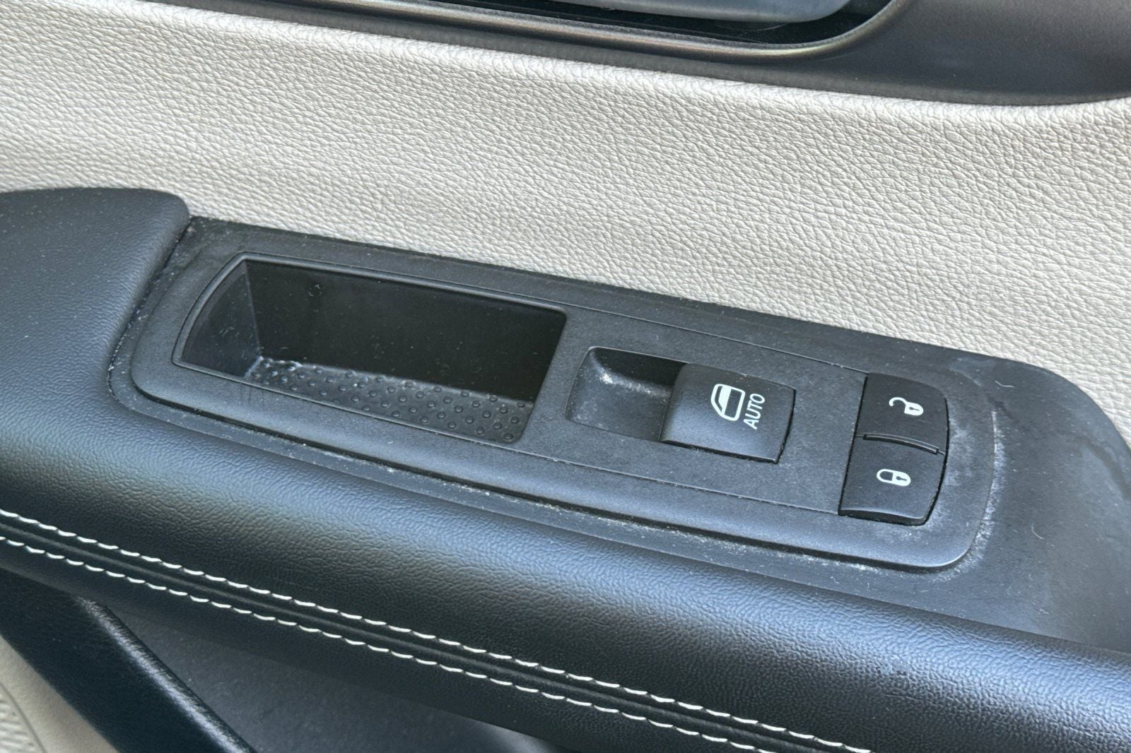 2023 Chrysler Pacifica Touring L touring