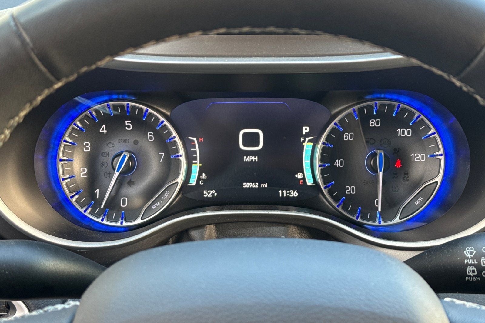 2023 Chrysler Pacifica Touring L touring