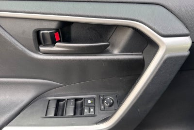 2025 Toyota RAV4 LE LE