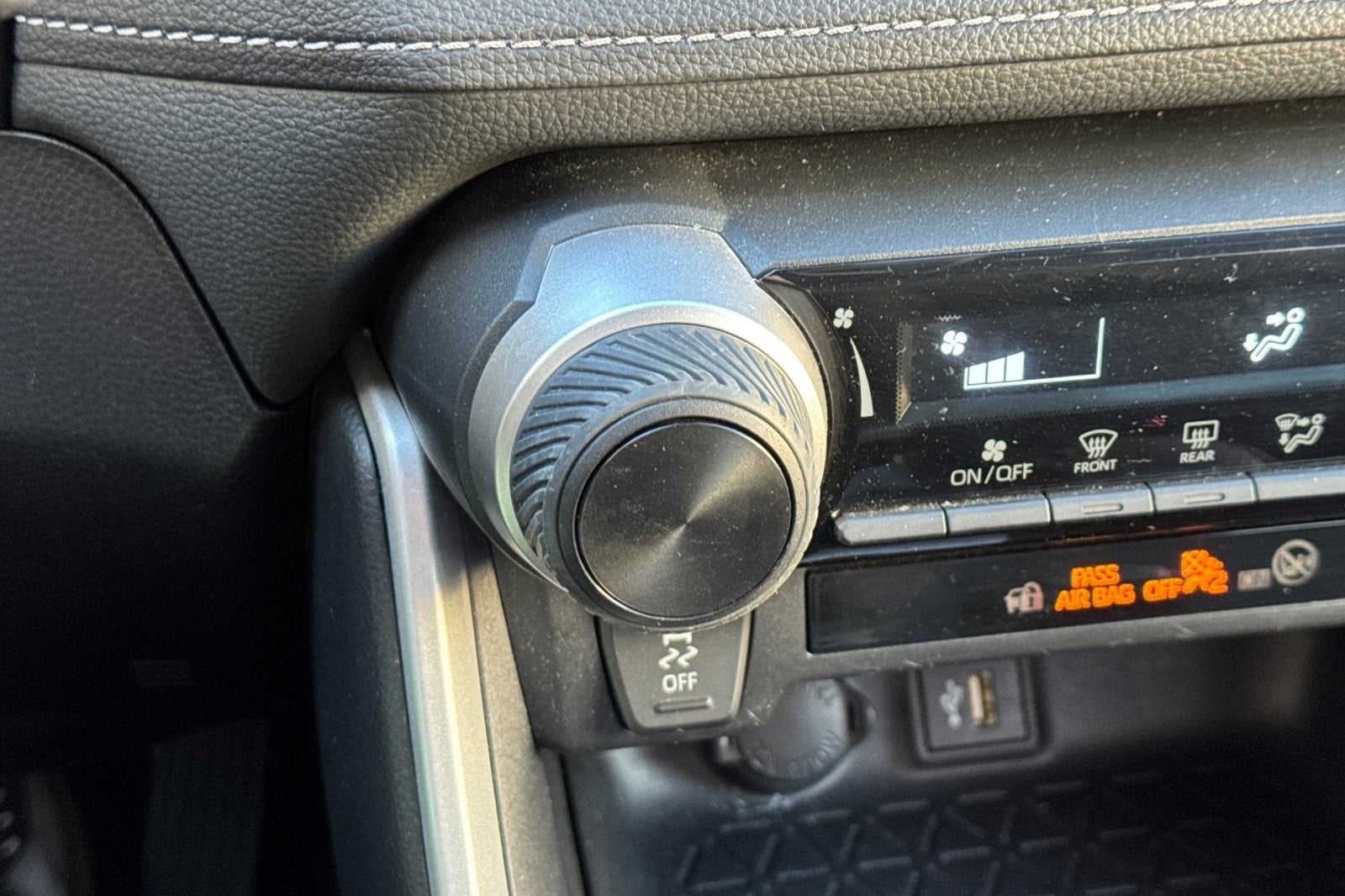 2024 Toyota RAV4 LE LE