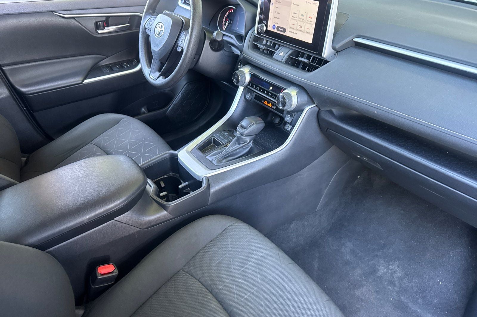 2024 Toyota RAV4 XLE XLE