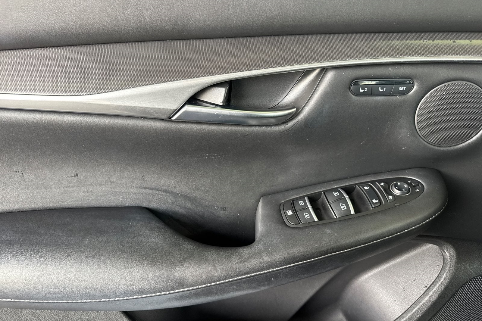 2023 INFINITI QX50 LUXE