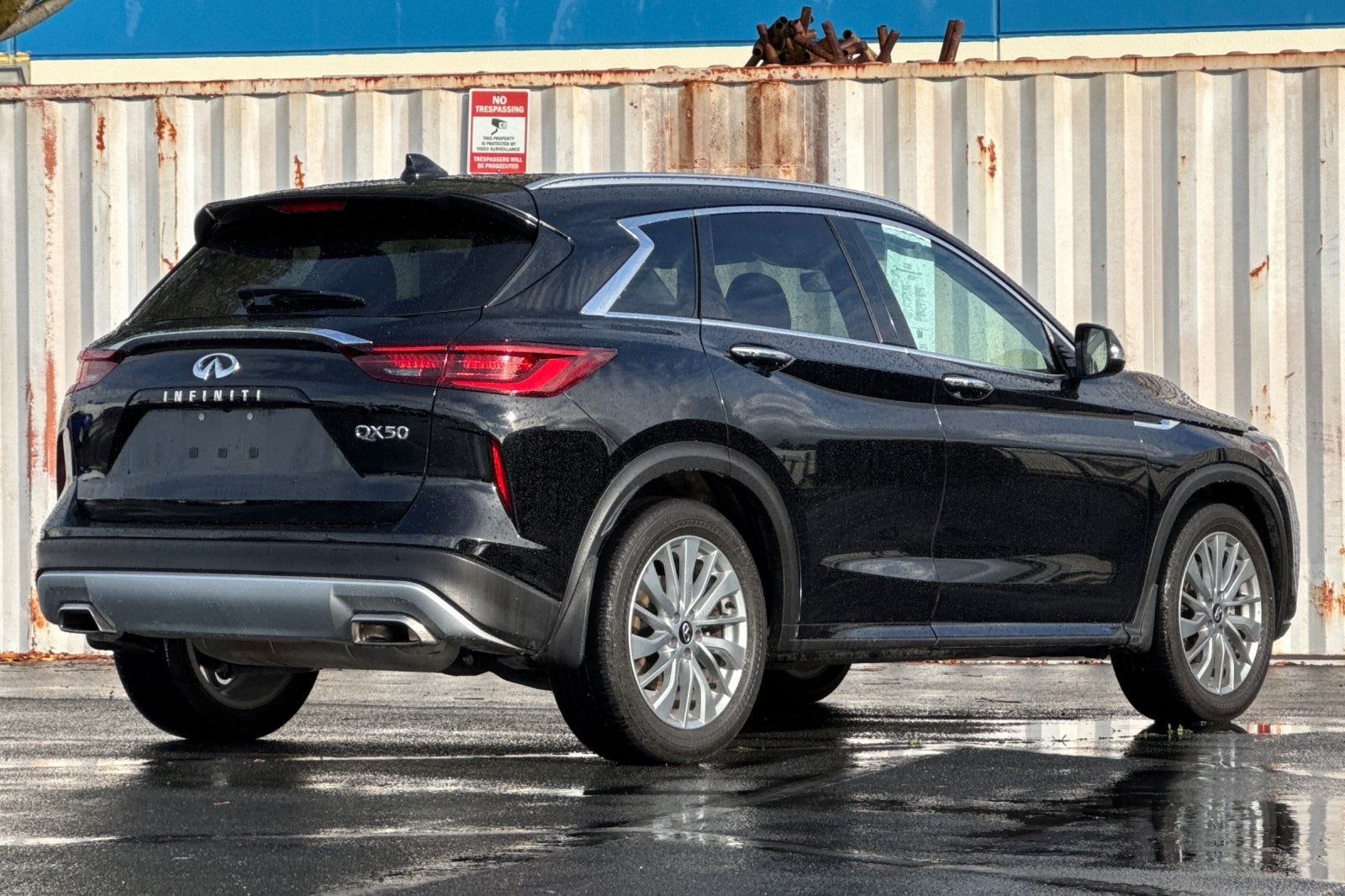 2023 INFINITI QX50 LUXE