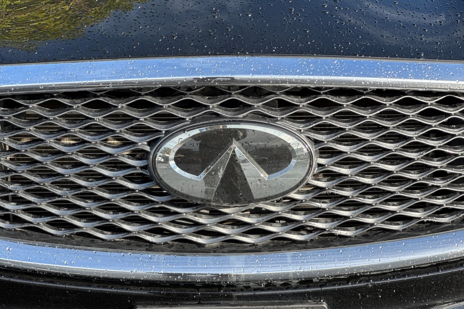 2023 INFINITI QX50 LUXE