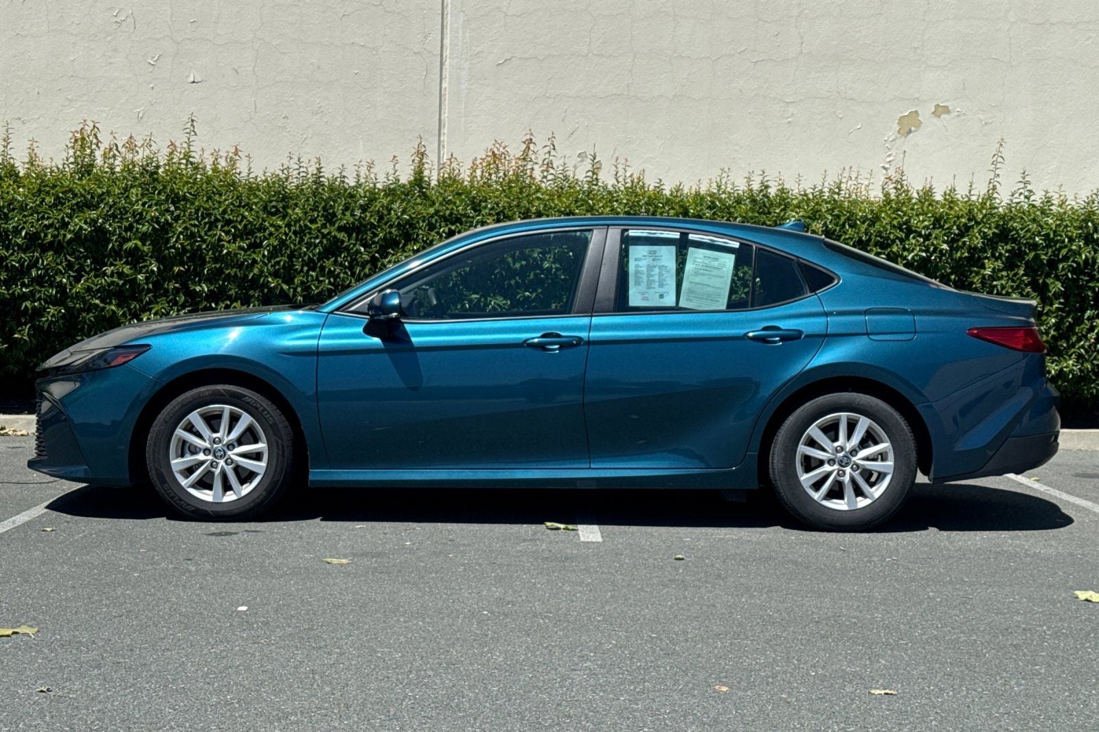 2025 Toyota Camry LE LE