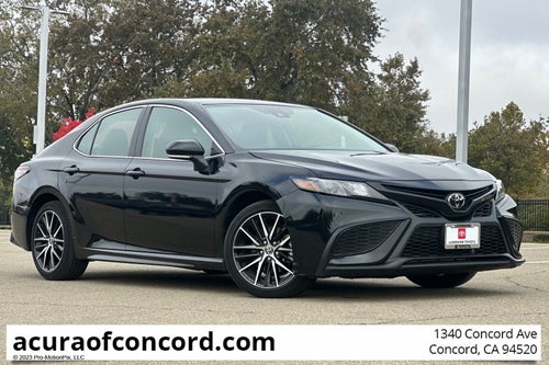 2024 Toyota Camry SE