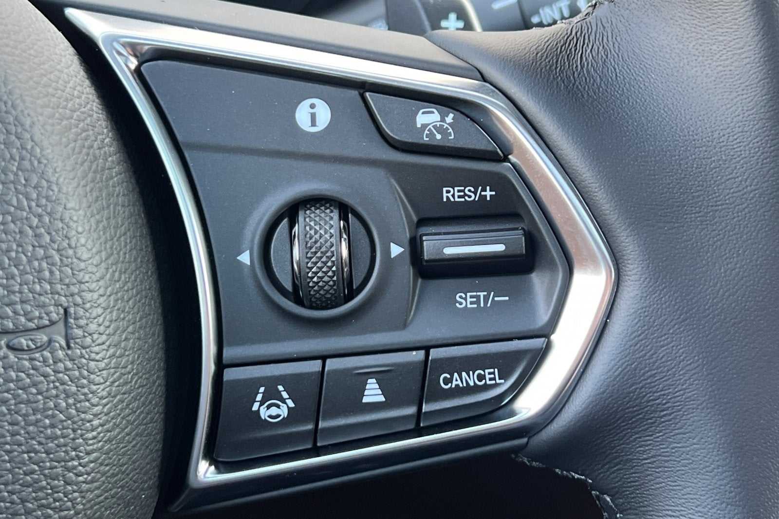 2025 Acura RDX SH-AWD with Technology Package