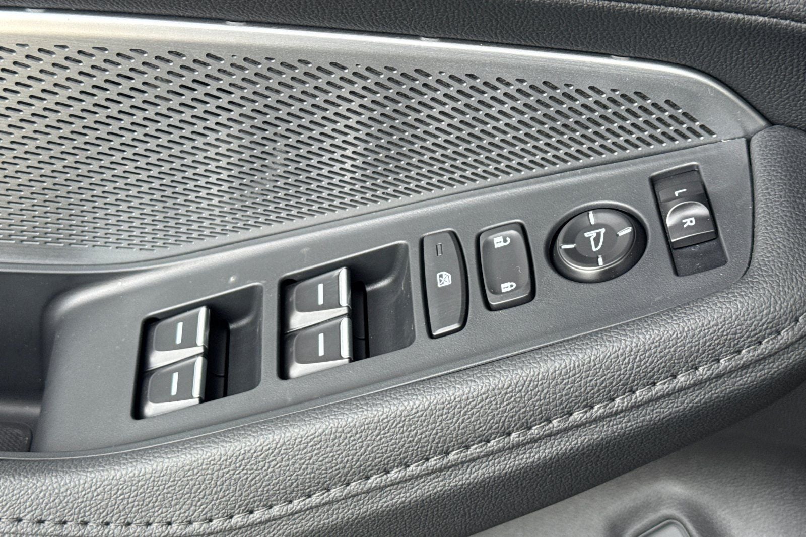 2026 Acura MDX Base SH-AWD