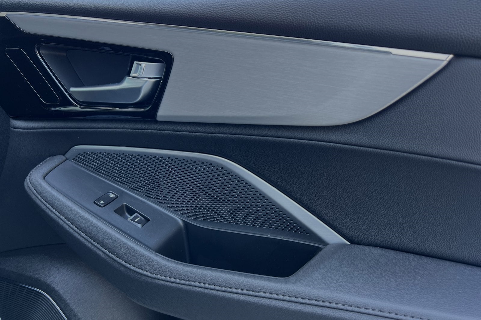 2025 Acura MDX SH-AWD