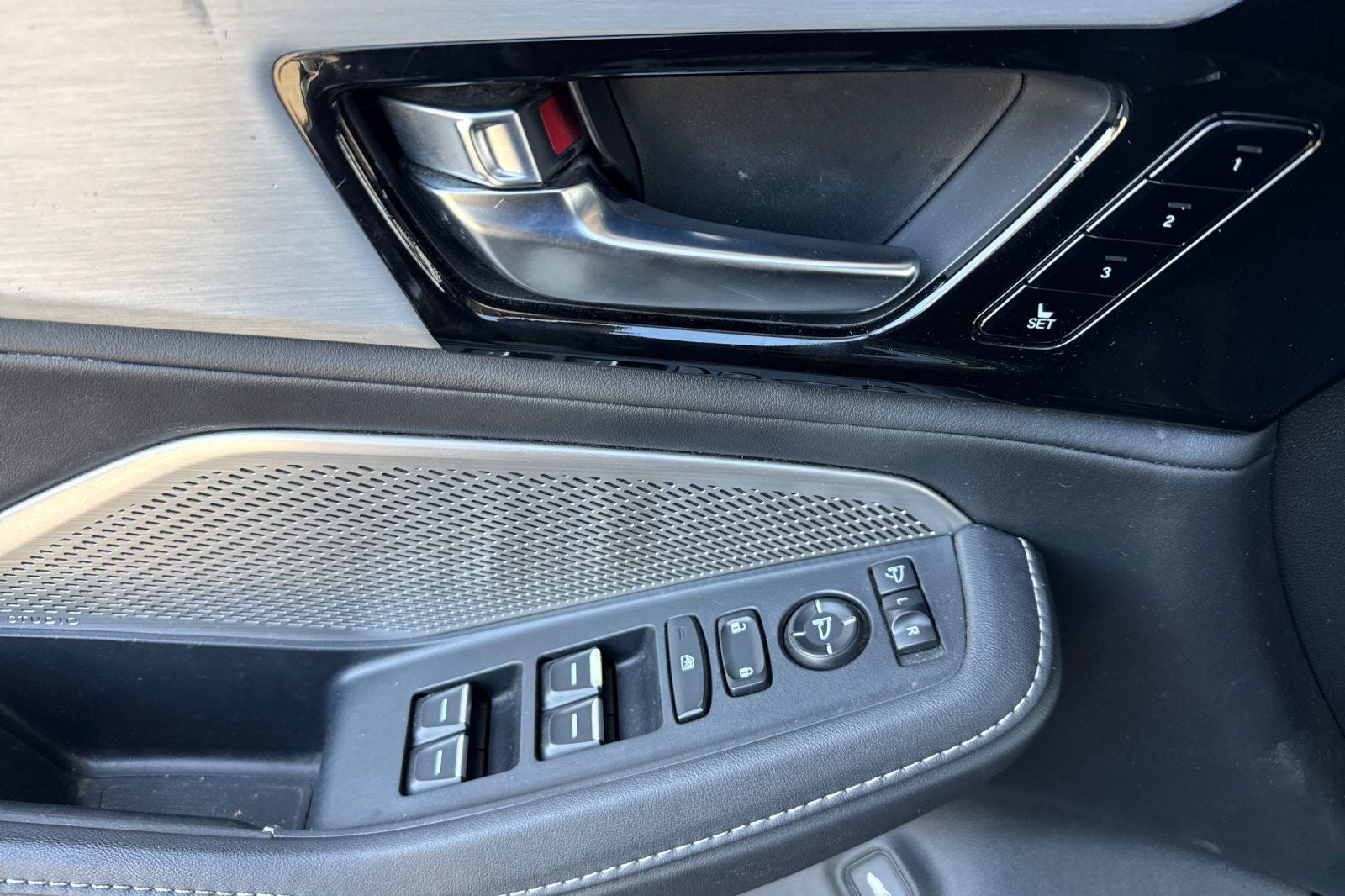 2023 Acura MDX Technology SH-AWD