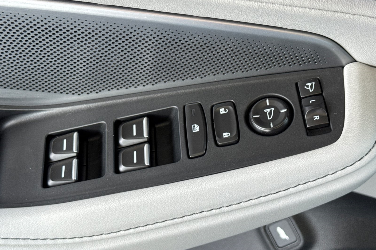 2026 Acura MDX SH-AWD with Technology Package