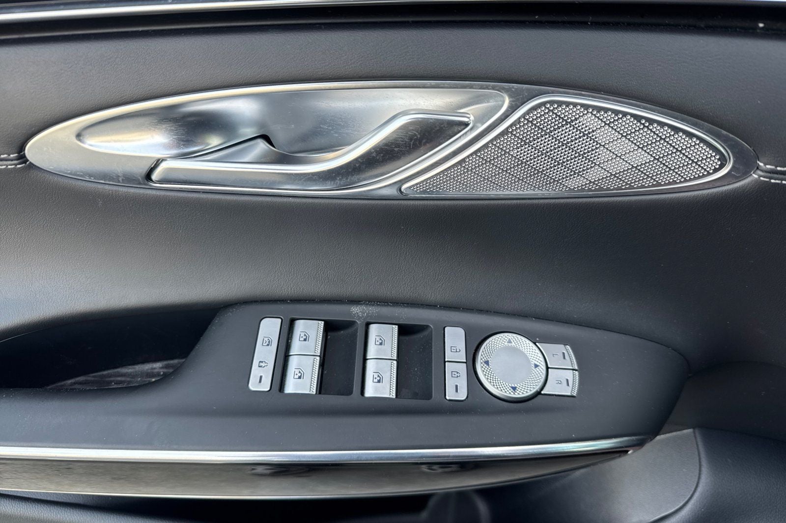 2025 Genesis GV70 2.5T 2.5T AWD