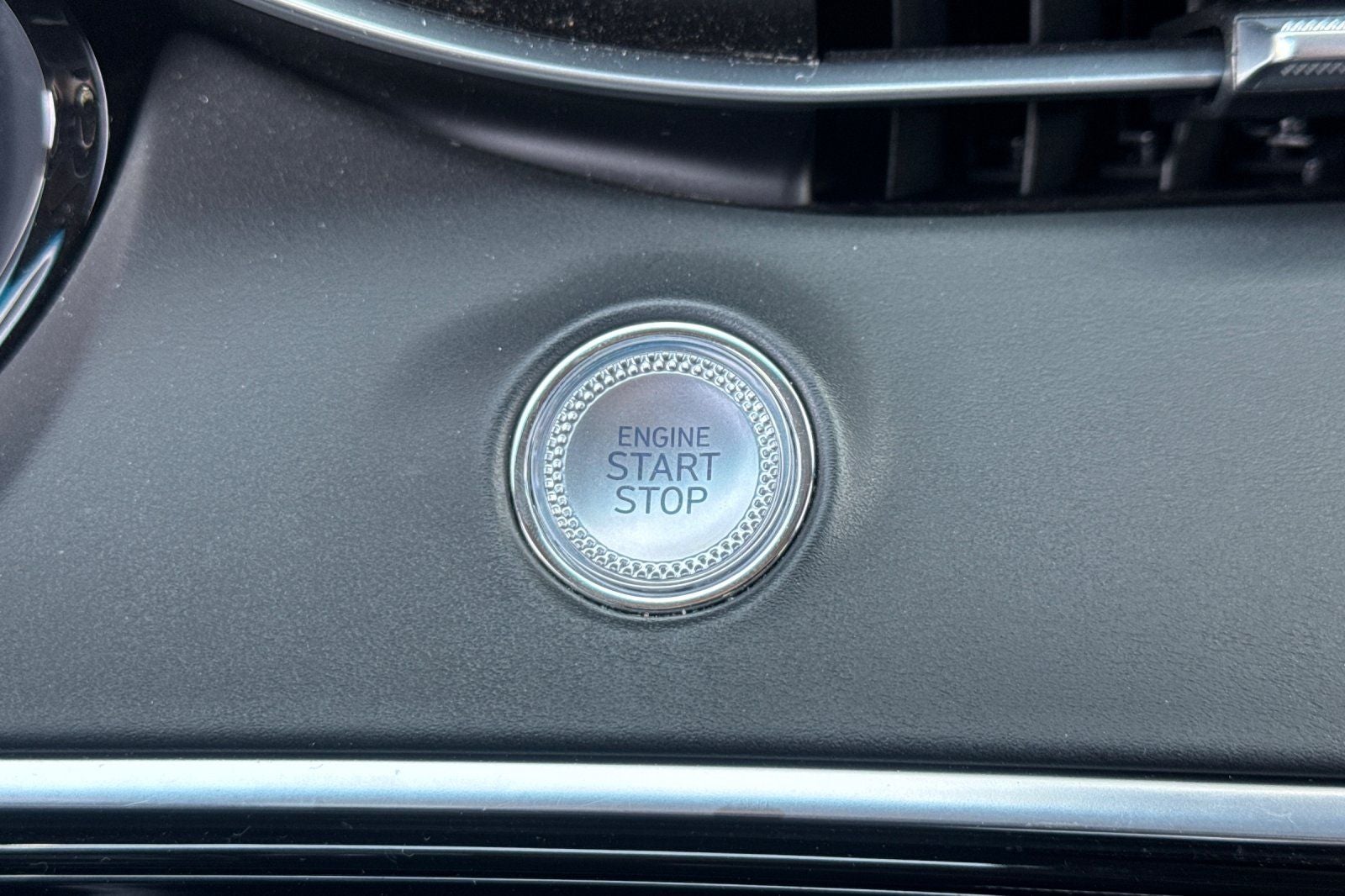 2025 Genesis GV70 2.5T 2.5T AWD