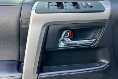 2023 Toyota 4Runner SR5 SR5