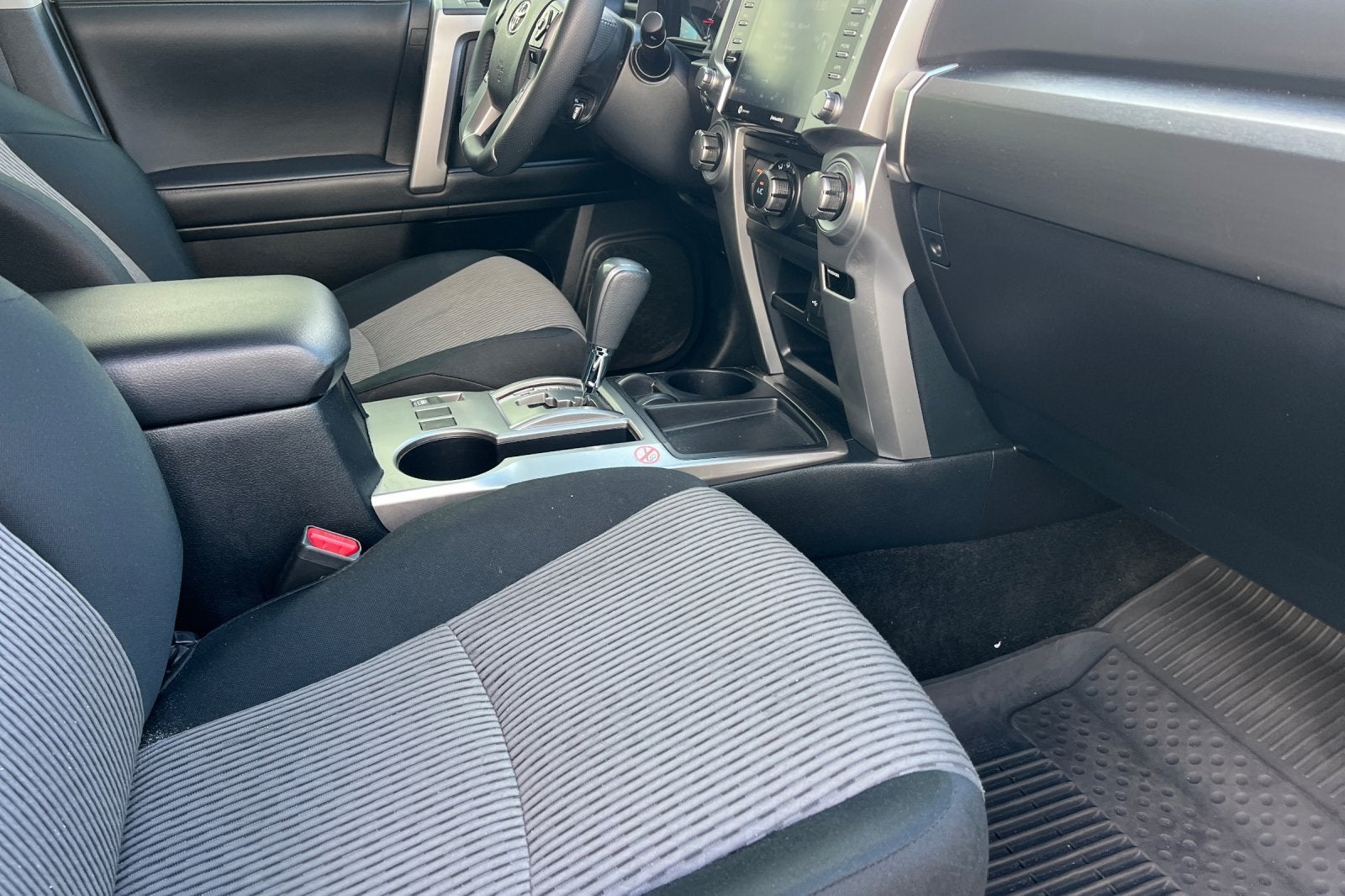 2023 Toyota 4Runner SR5 SR5