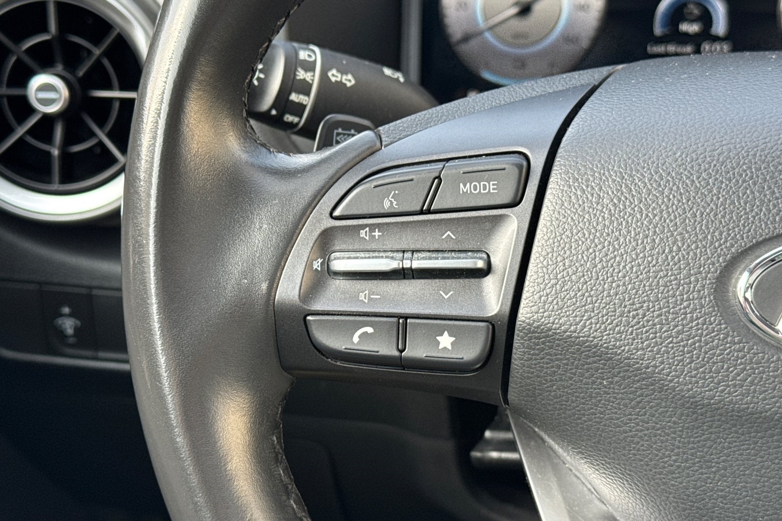 2023 Hyundai Kona Electric SEL