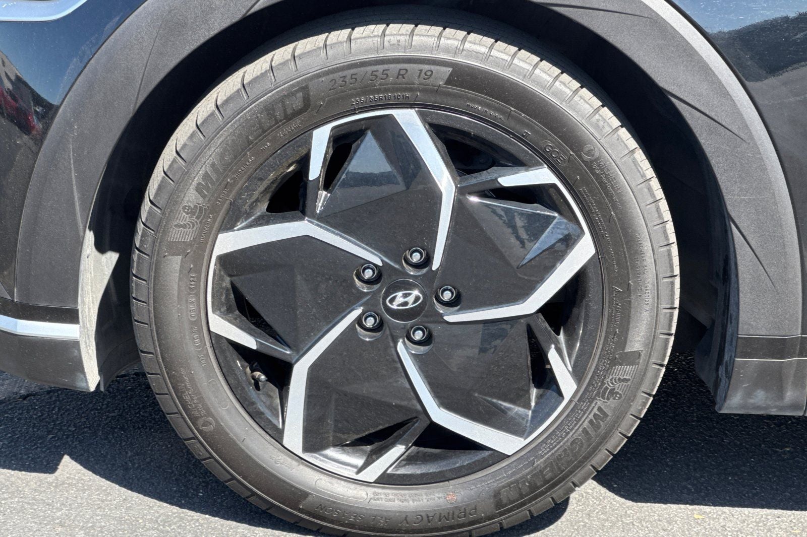 2024 Hyundai IONIQ 5 SEL