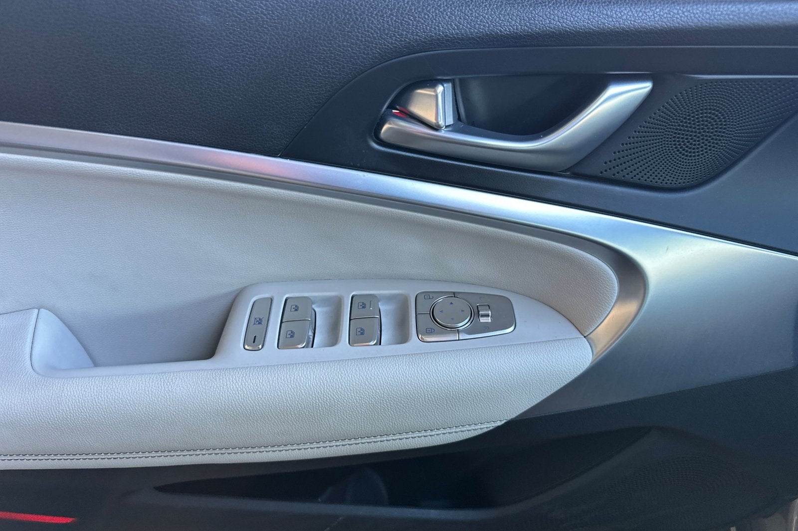 2024 Genesis G70 2.5T