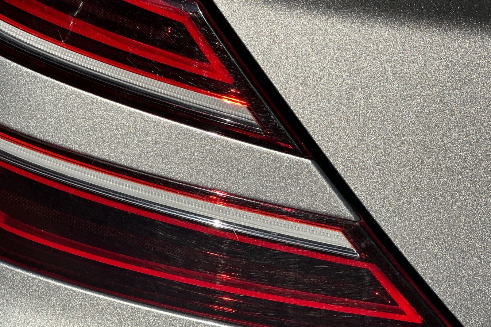 2024 Genesis G70 2.5T