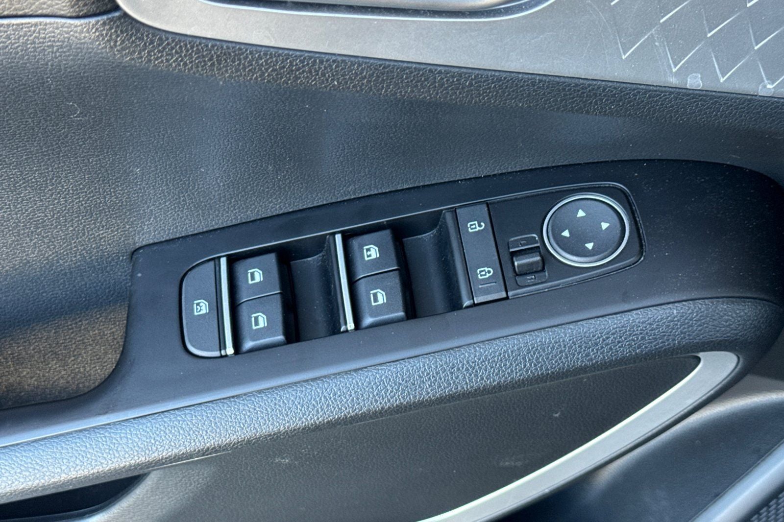 2025 Kia Soul LX TECHNOLOGY